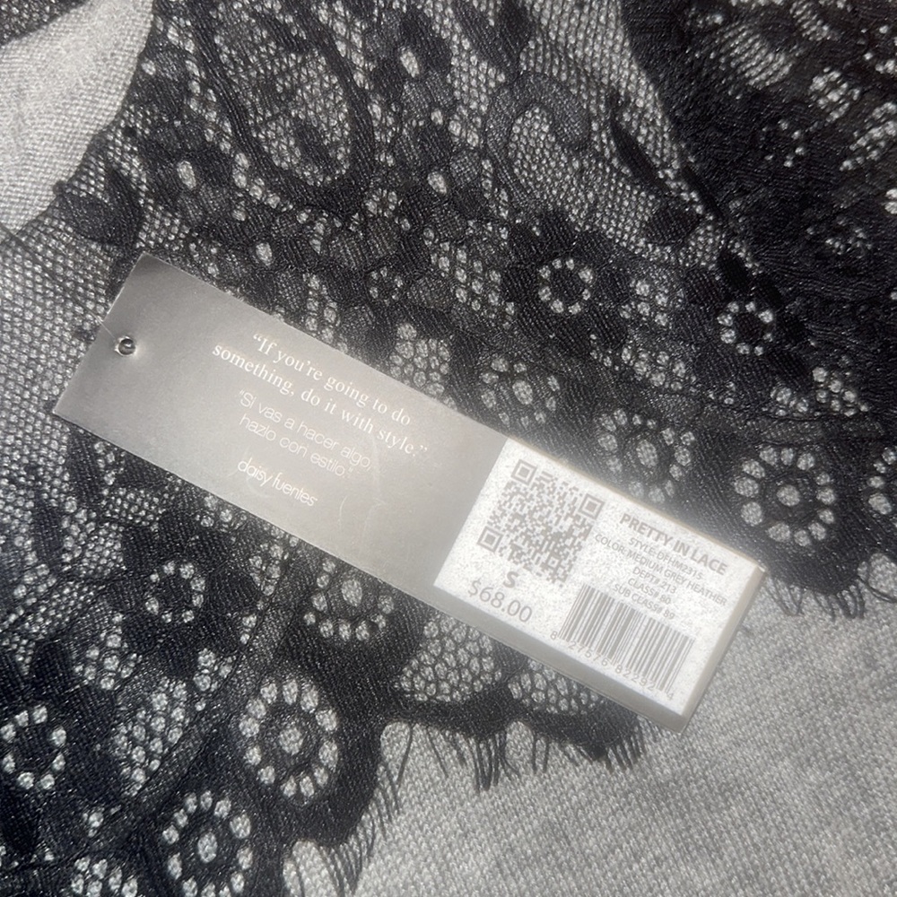 Daisy Fuentes sweater dress with lace - Picture 8 of 10